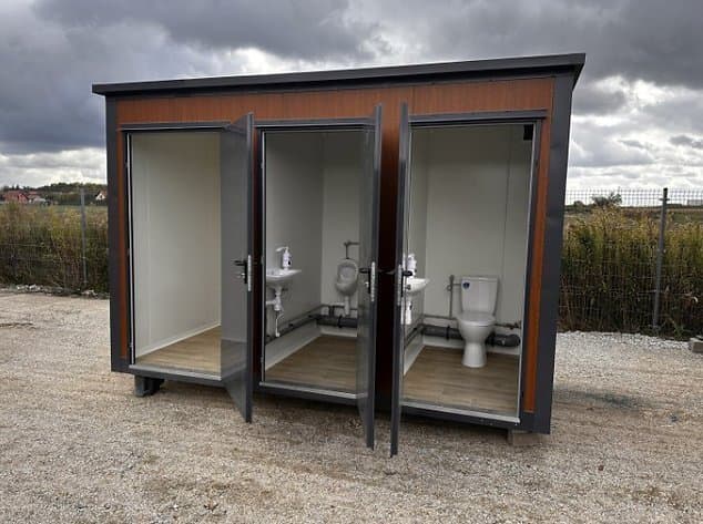 Container Sanitaire Pavillon WC avec Triple Cabine
